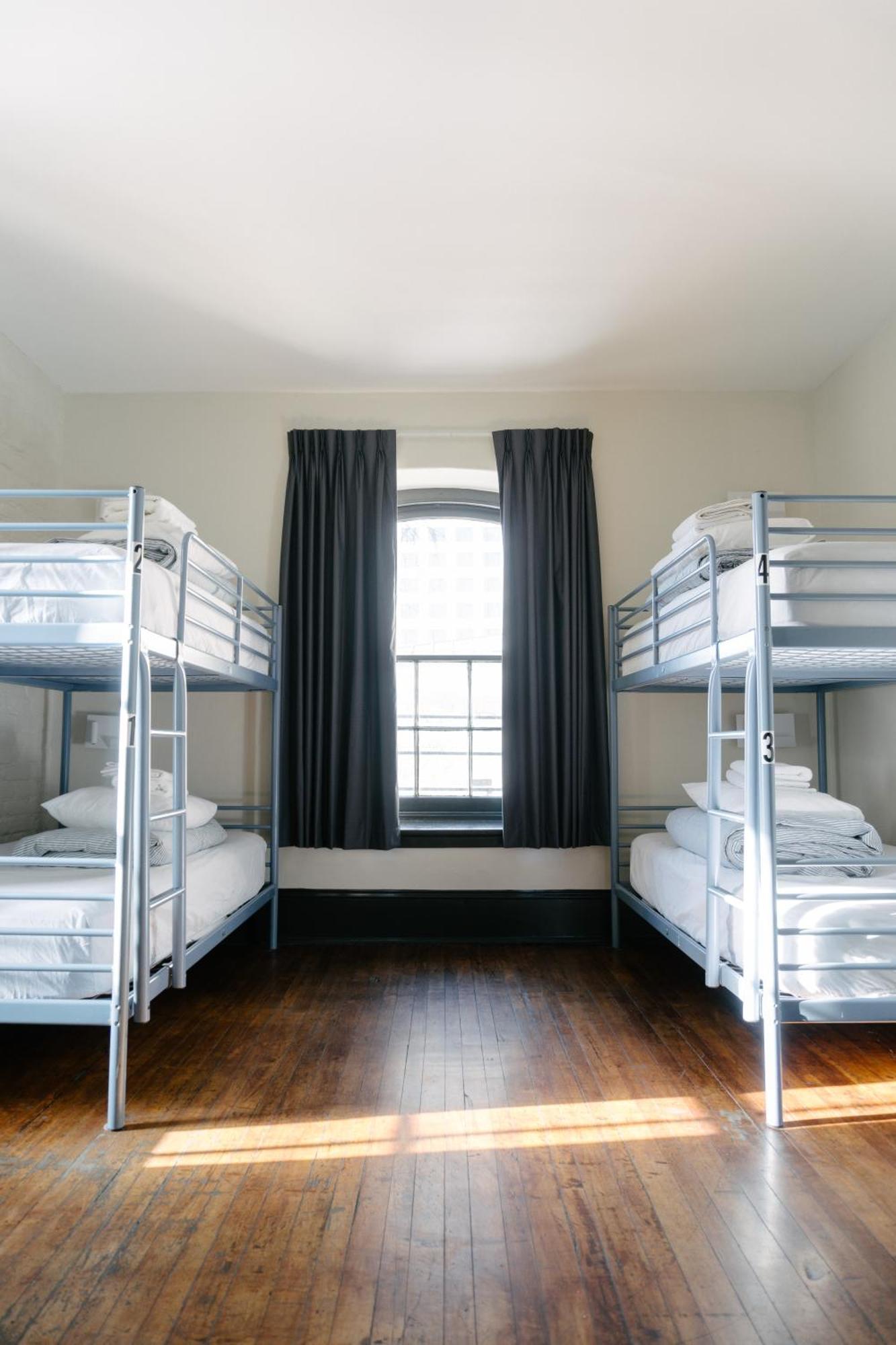 Saintlo Ottawa Jail Hostel 외부 사진