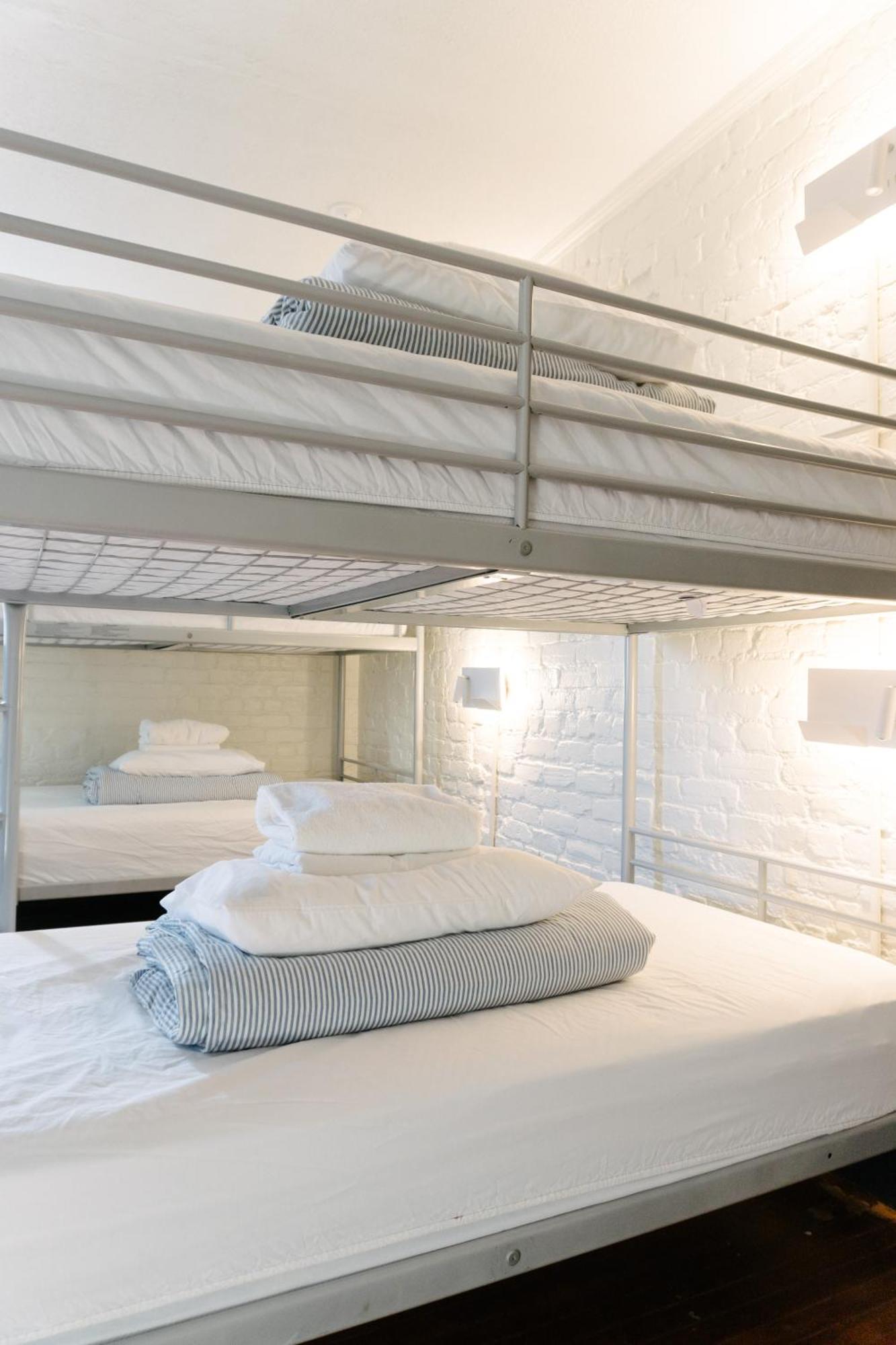 Saintlo Ottawa Jail Hostel 외부 사진