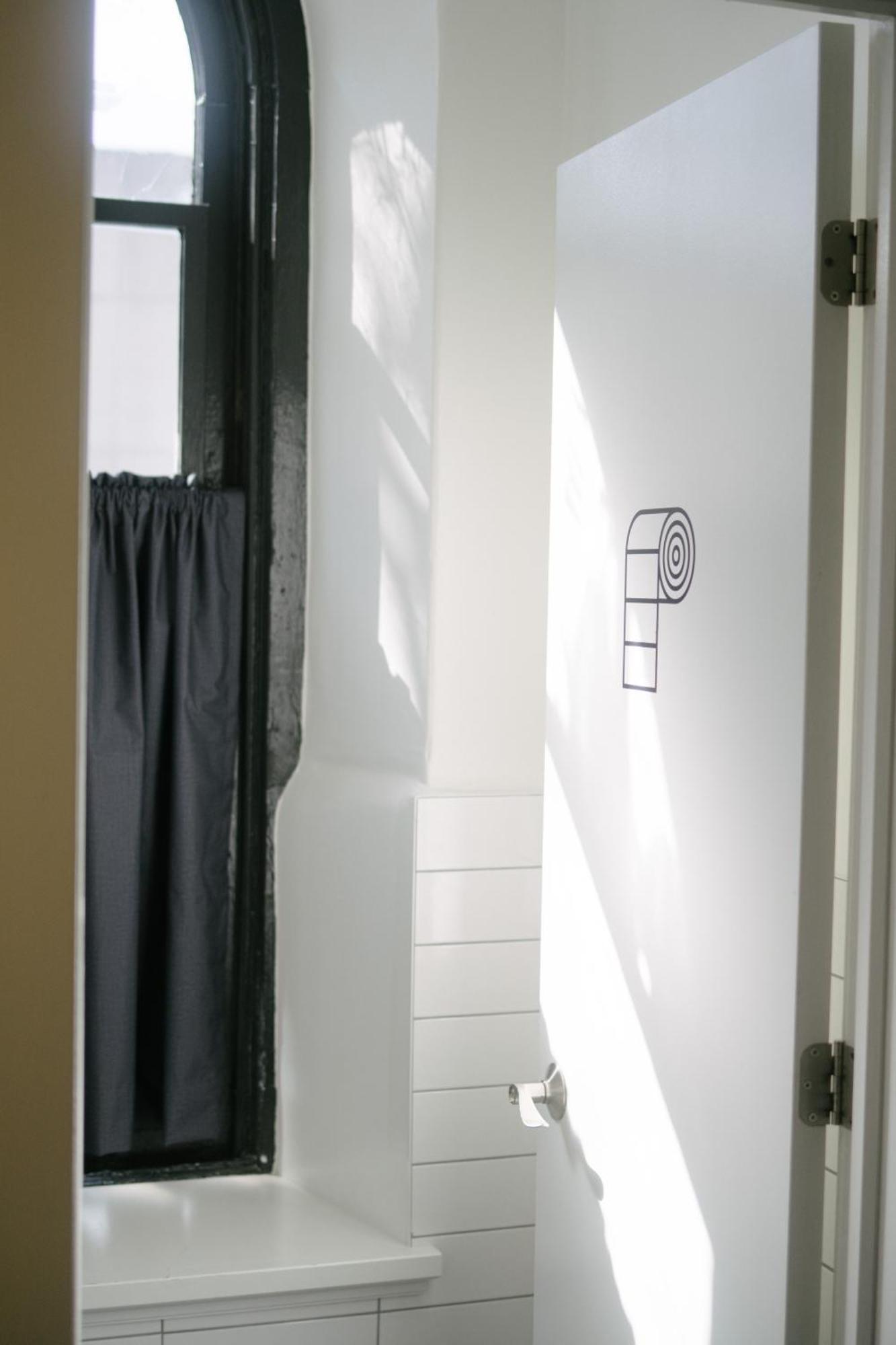 Saintlo Ottawa Jail Hostel 외부 사진