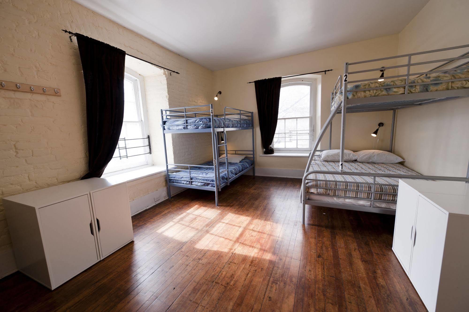 Saintlo Ottawa Jail Hostel 외부 사진